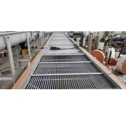 ���˻�תʽ�˳ݸ�դ